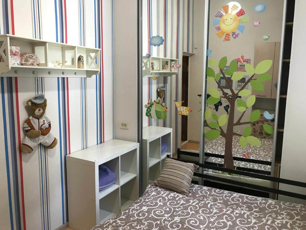 أوديسا Apartment Near Deribasovskaya المظهر الخارجي الصورة